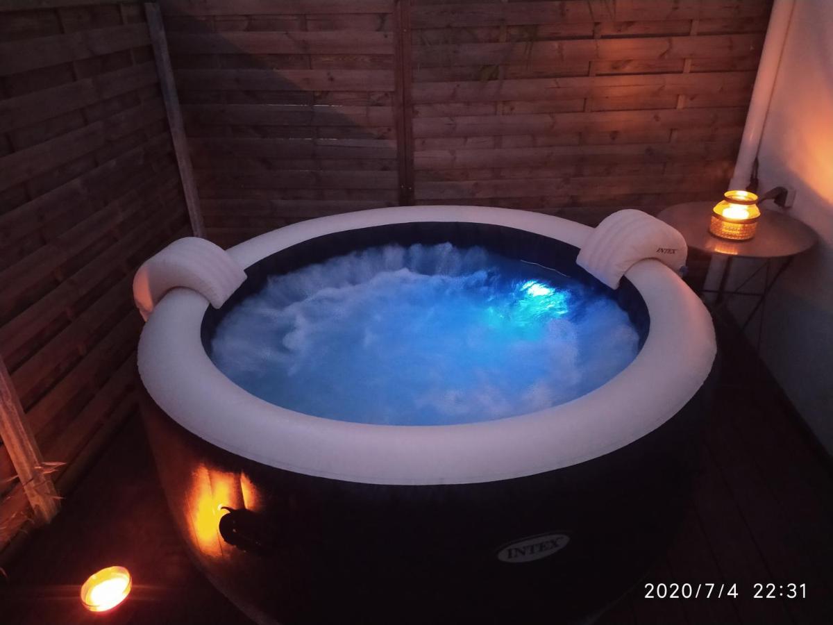 Maison Au Calme Climatisee Avec Spa De Mai A Fin Septembre Villa Royan Kültér fotó